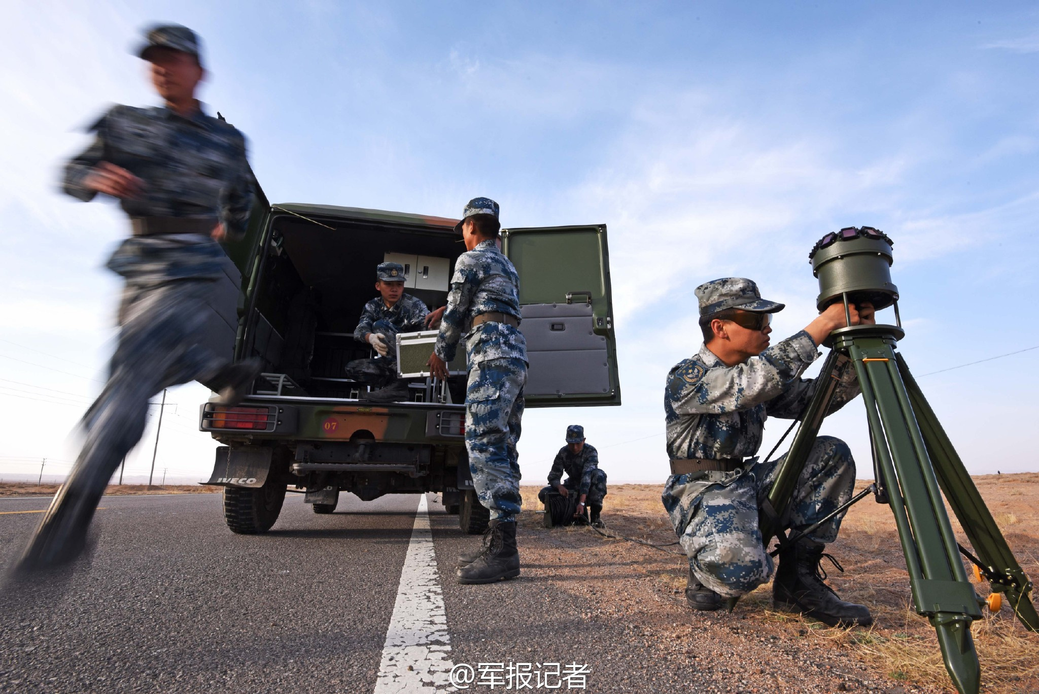 BBA三季度净利“腰斩”背后：忙赚钱的奔驰，保销量的宝马，急切求变的奥迪  